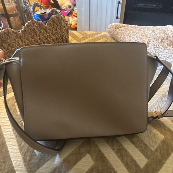 Michael Kors Crossbody - Picture 3 of 3